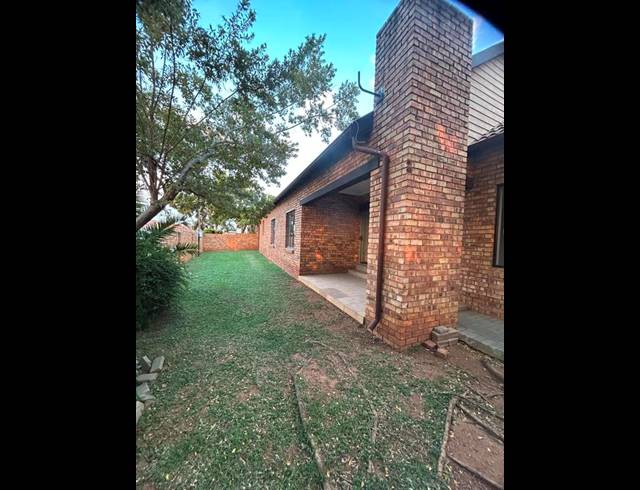 2 BEDROOM PROPERTY TO RENT IN BROOKLANDS LIFESTYLE ESTATE